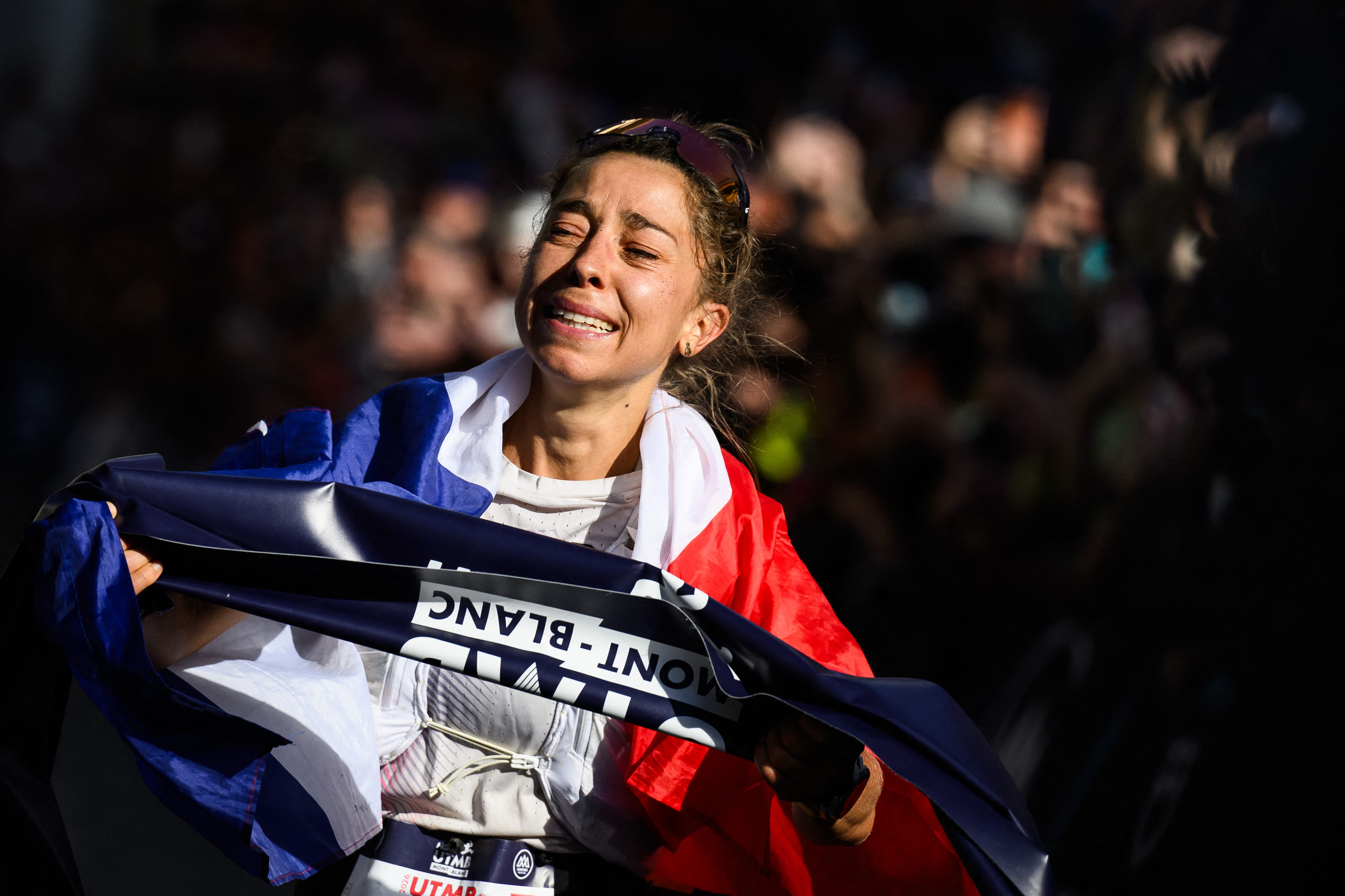 UTMB 2026, 디먼이 19시간 벽을 깼다 — 남녀 모두 역대 최고 기록으로 새 역사